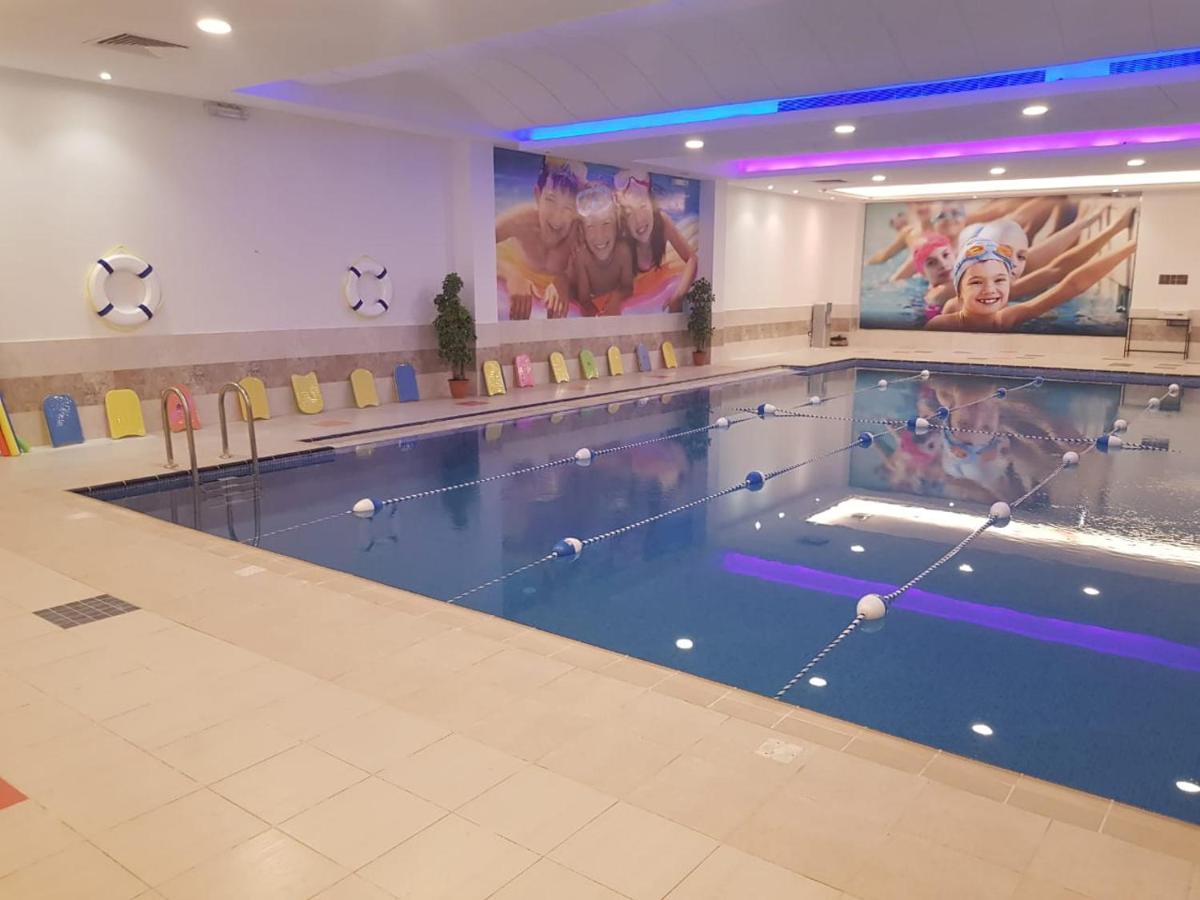 Qaser Al Hamra By Warwick Hotel