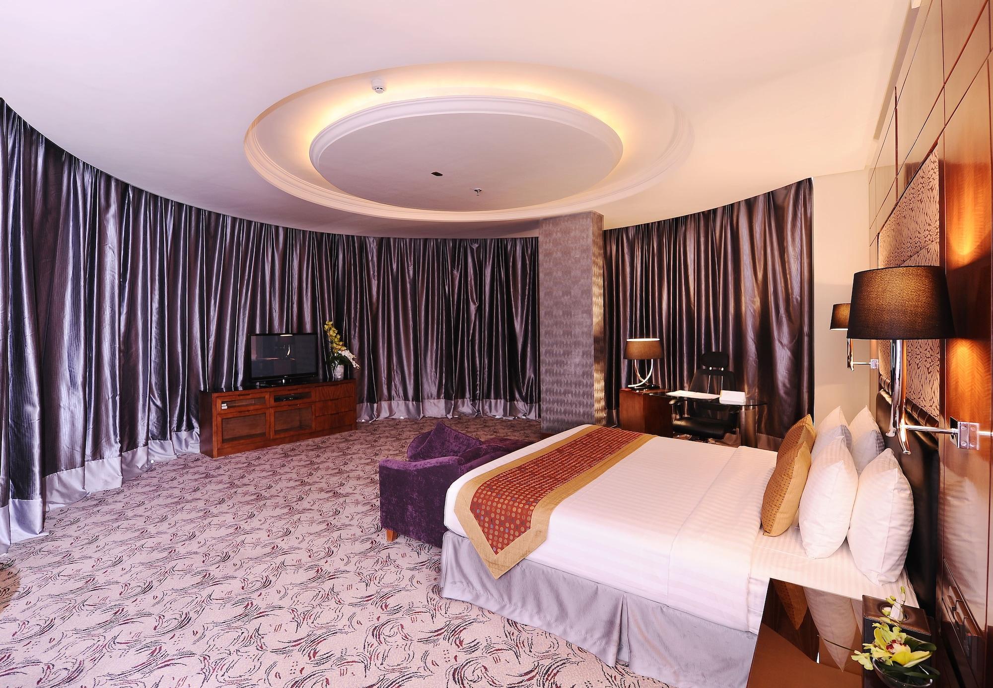 Qaser Al Hamra By Warwick