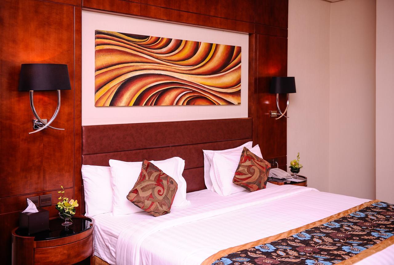 Hotel Qaser Al Hamra By Warwick