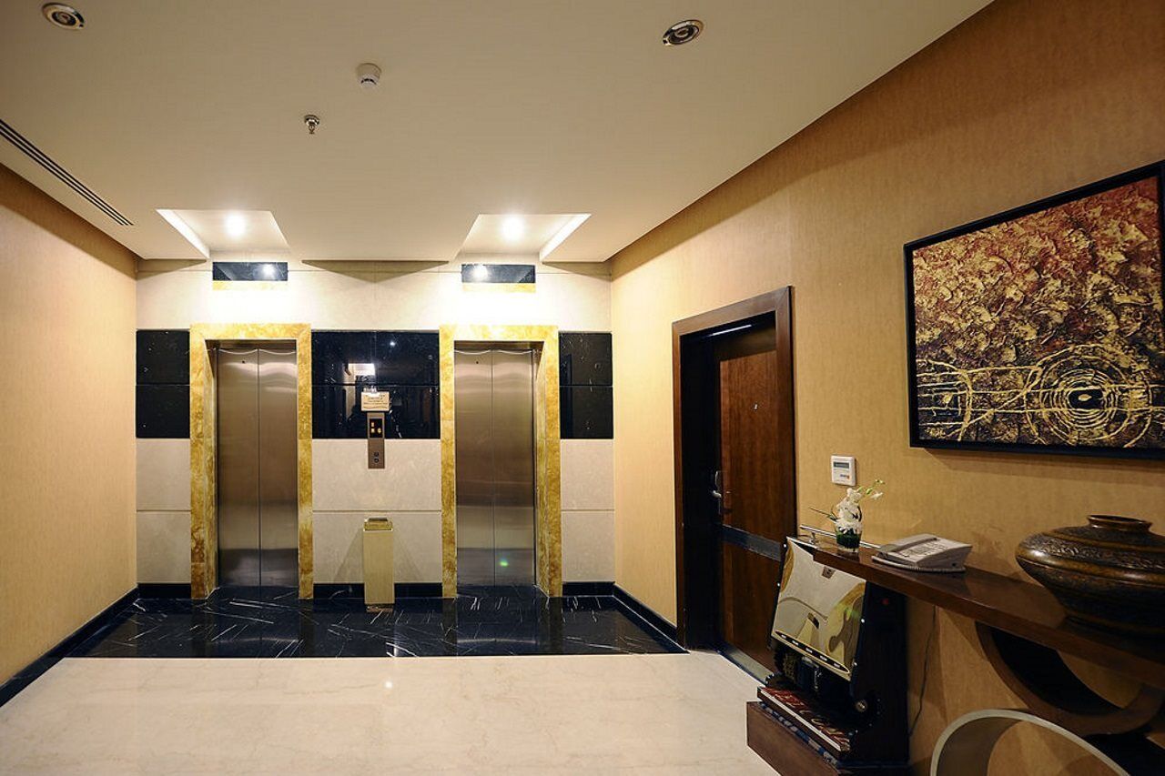 Qaser Al Hamra By Warwick Hotel Riyadh